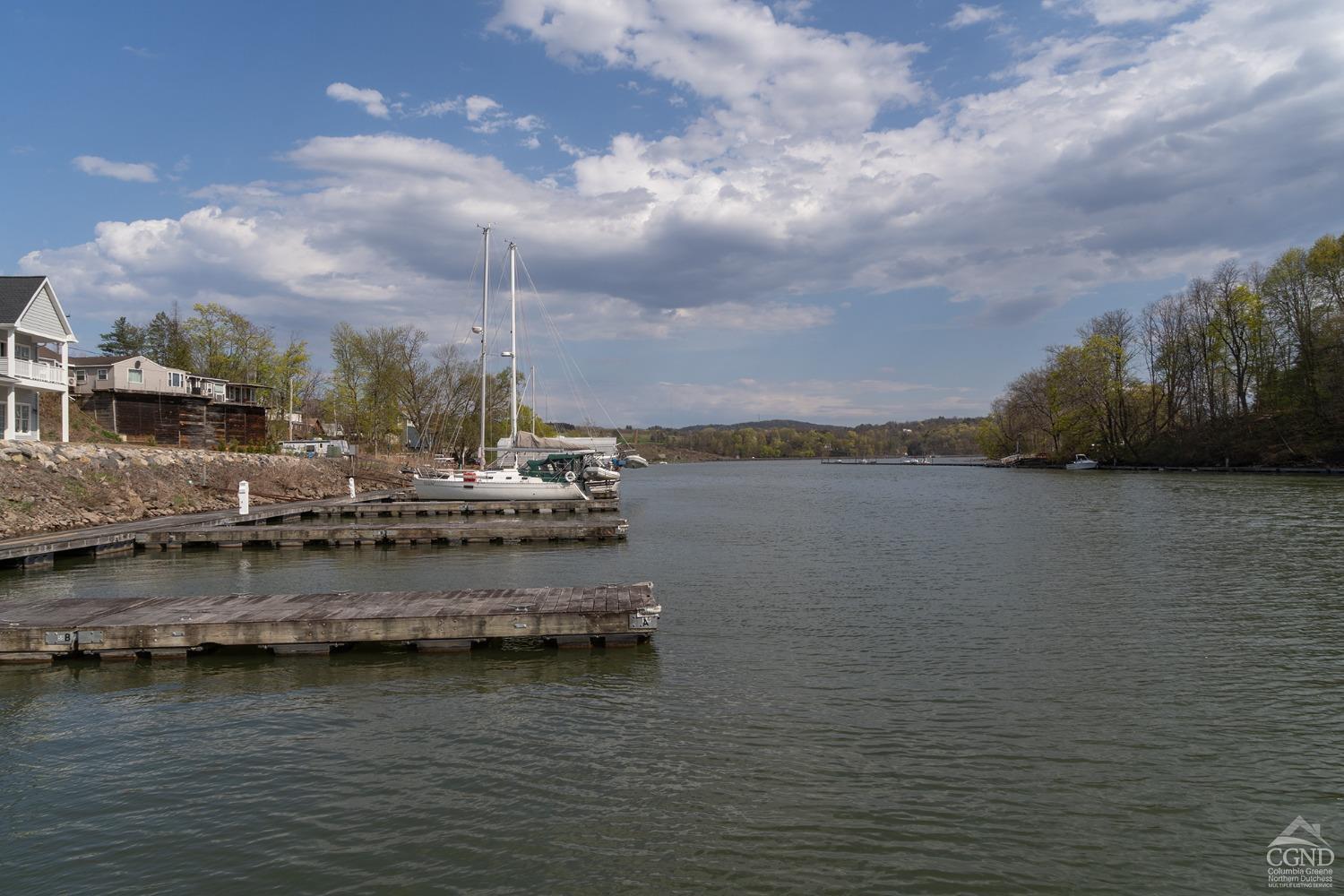 8 Marina Drive, Catskill, New York image 14