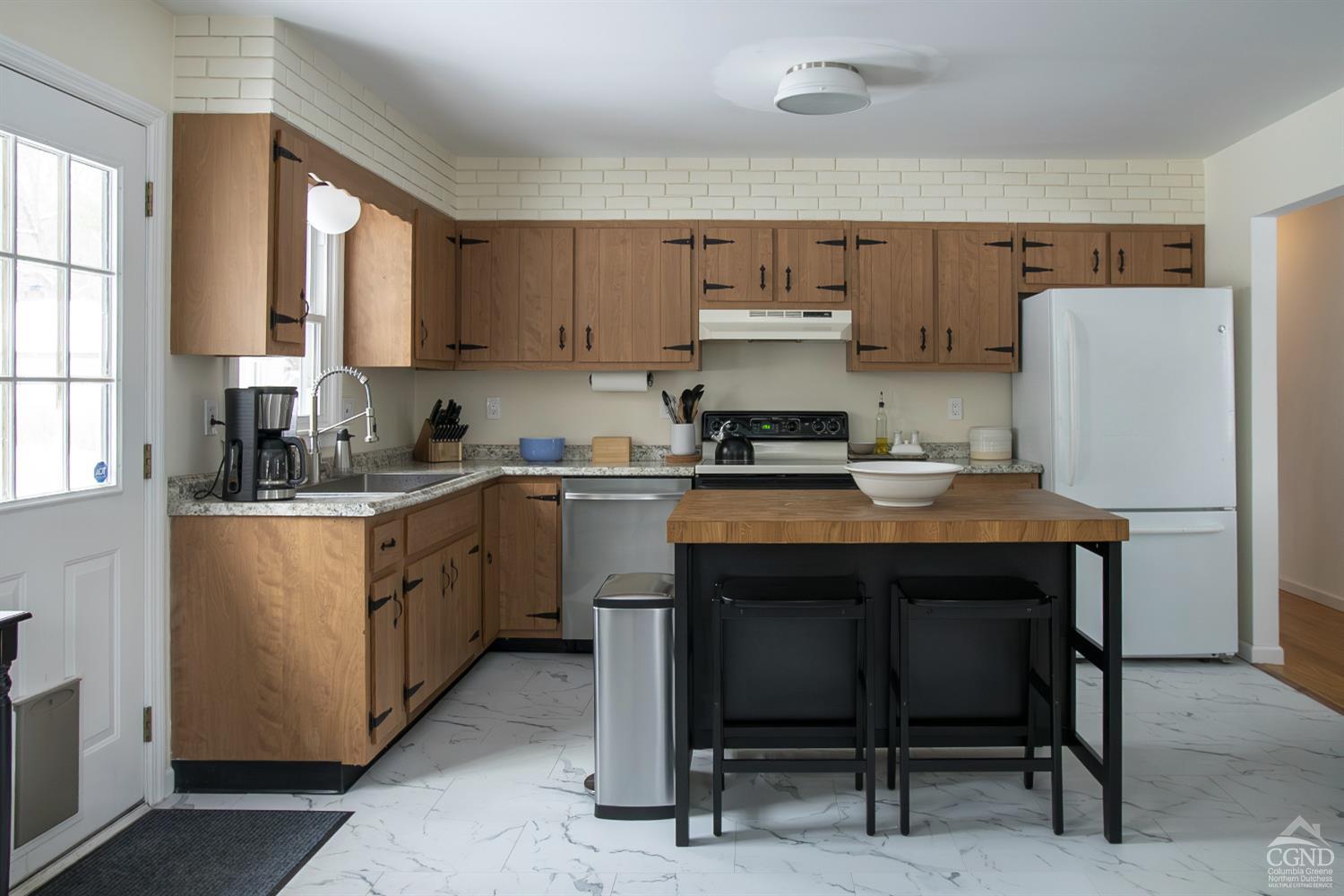 153 W Shore Drive, Kinderhook, New York image 12