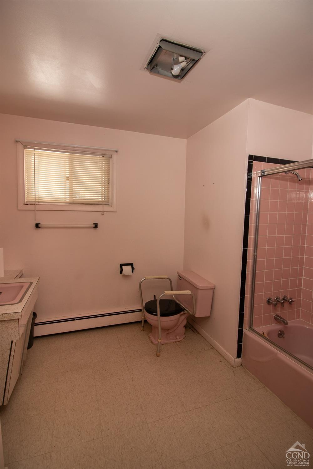 10 Colonial Court, Acra, New York image 8