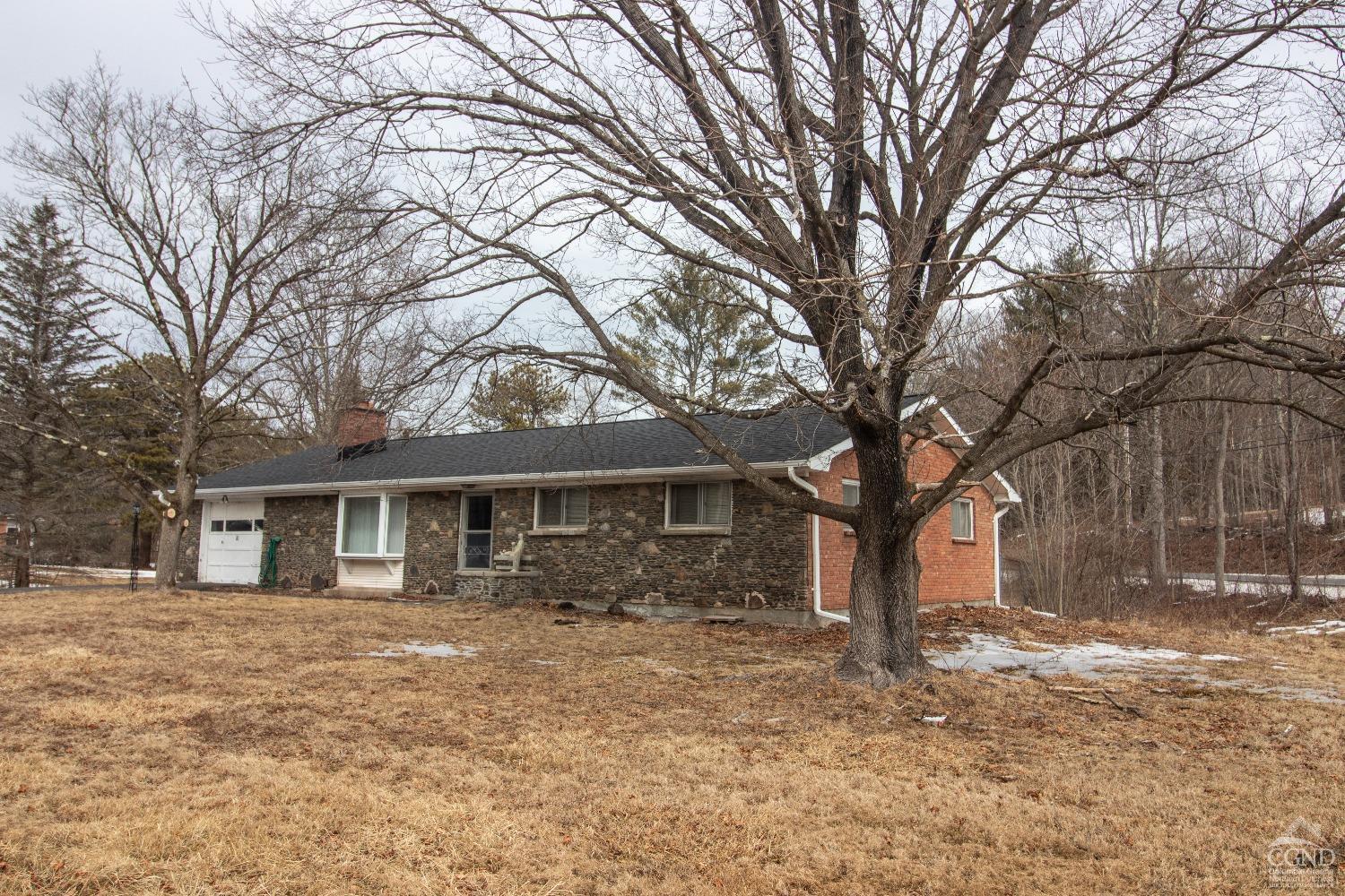 10 Colonial Court, Acra, New York image 1