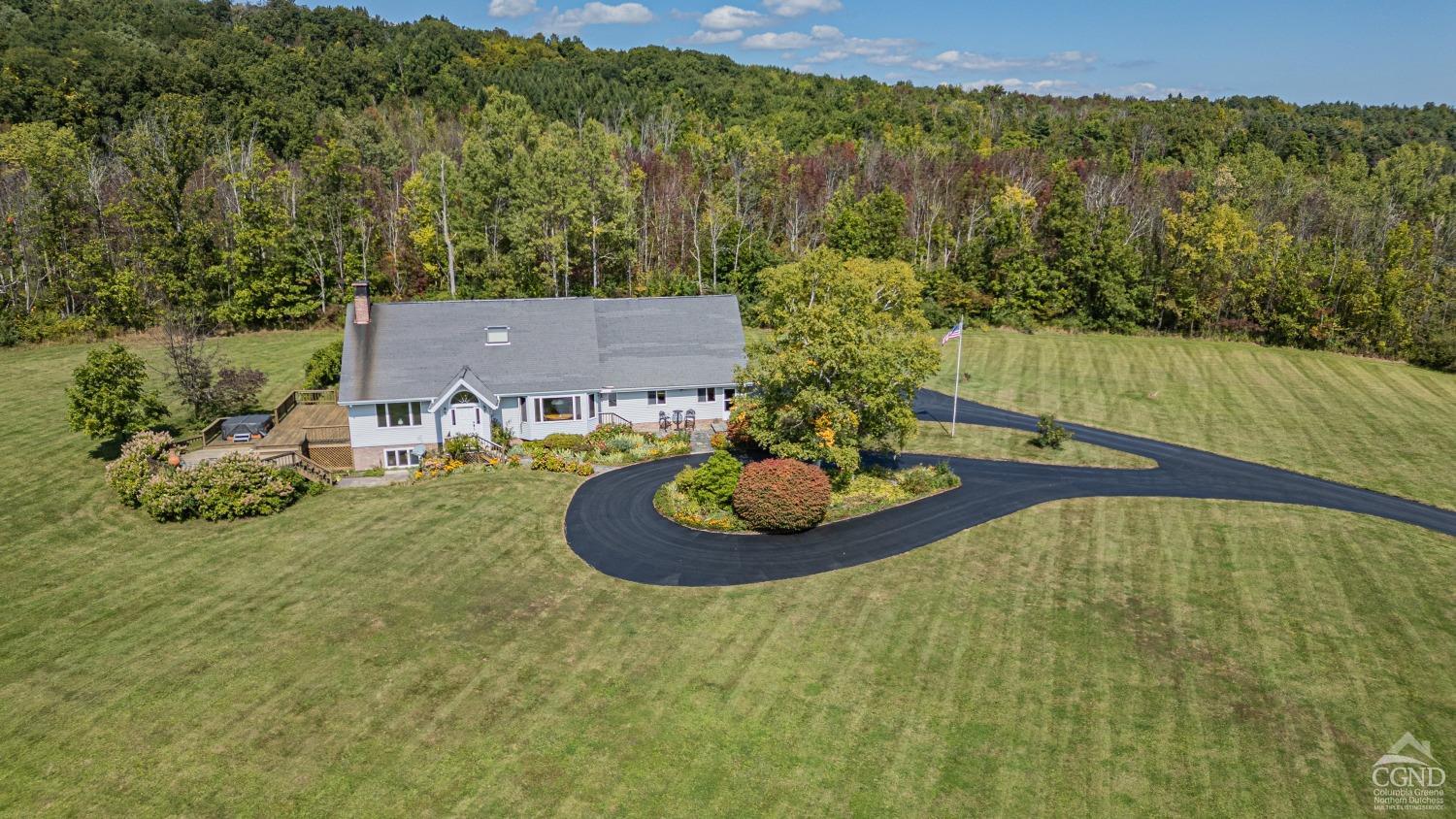 732 Cochrane Road, Durham, New York - 4 Bedrooms  
3 Bathrooms  
8 Rooms - 