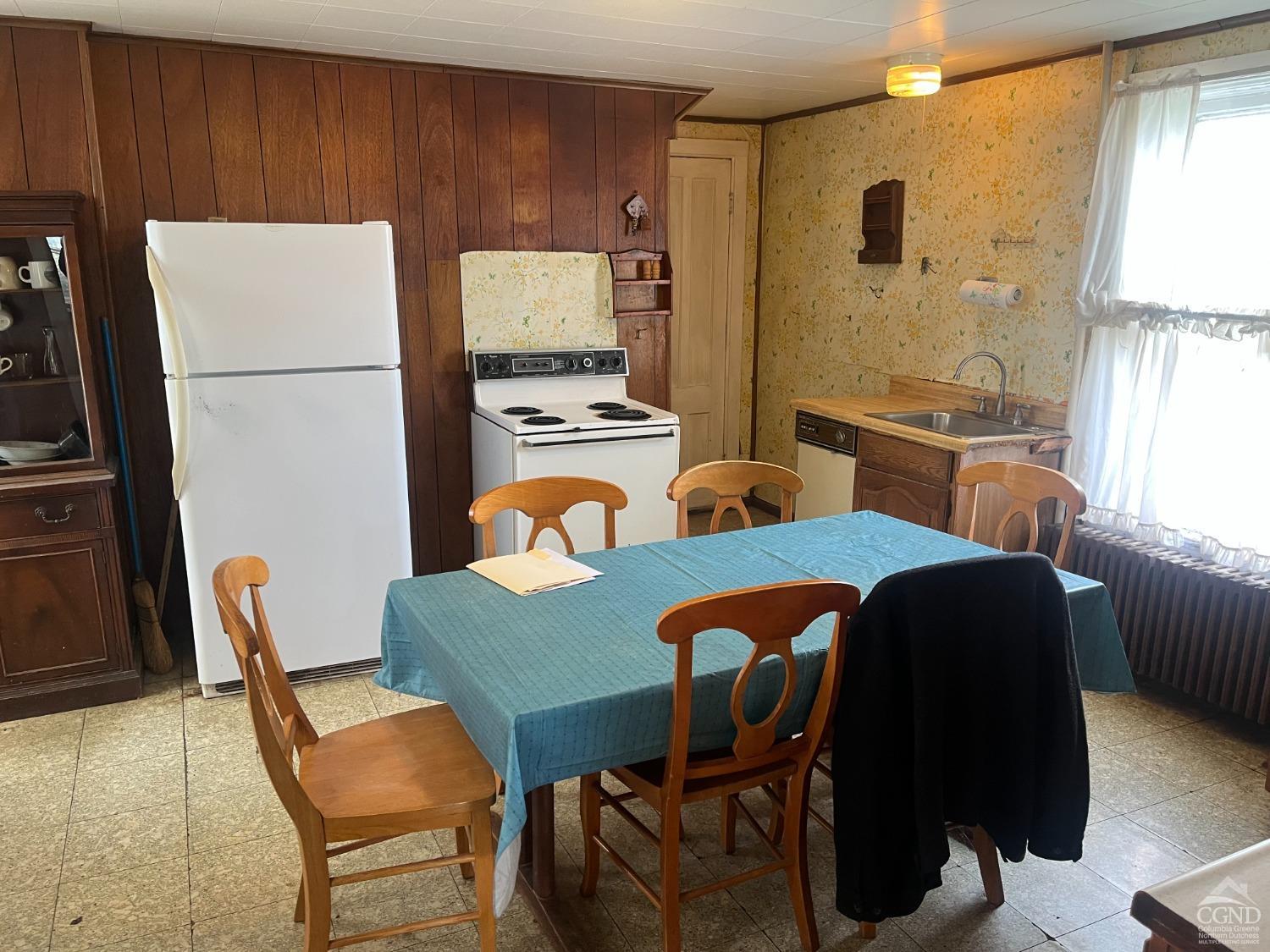 22 Decocco, Selkirk, New York image 19