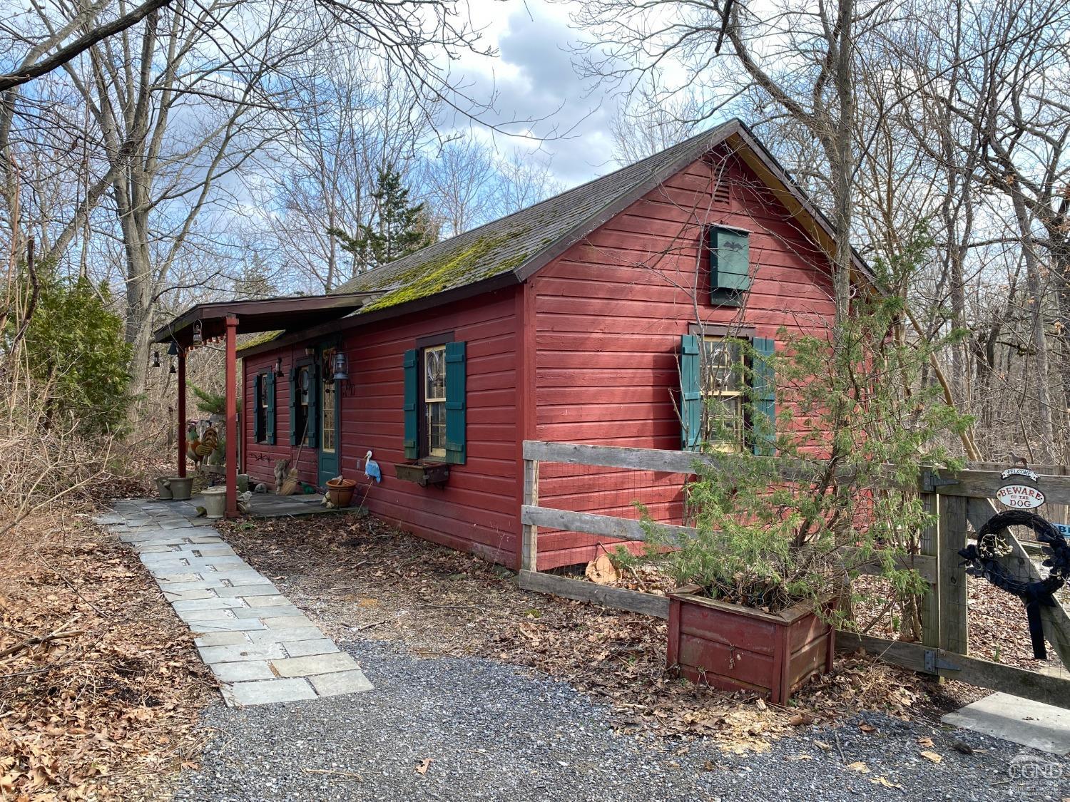 154 Schoolhouse Road, Claverack, New York image 1