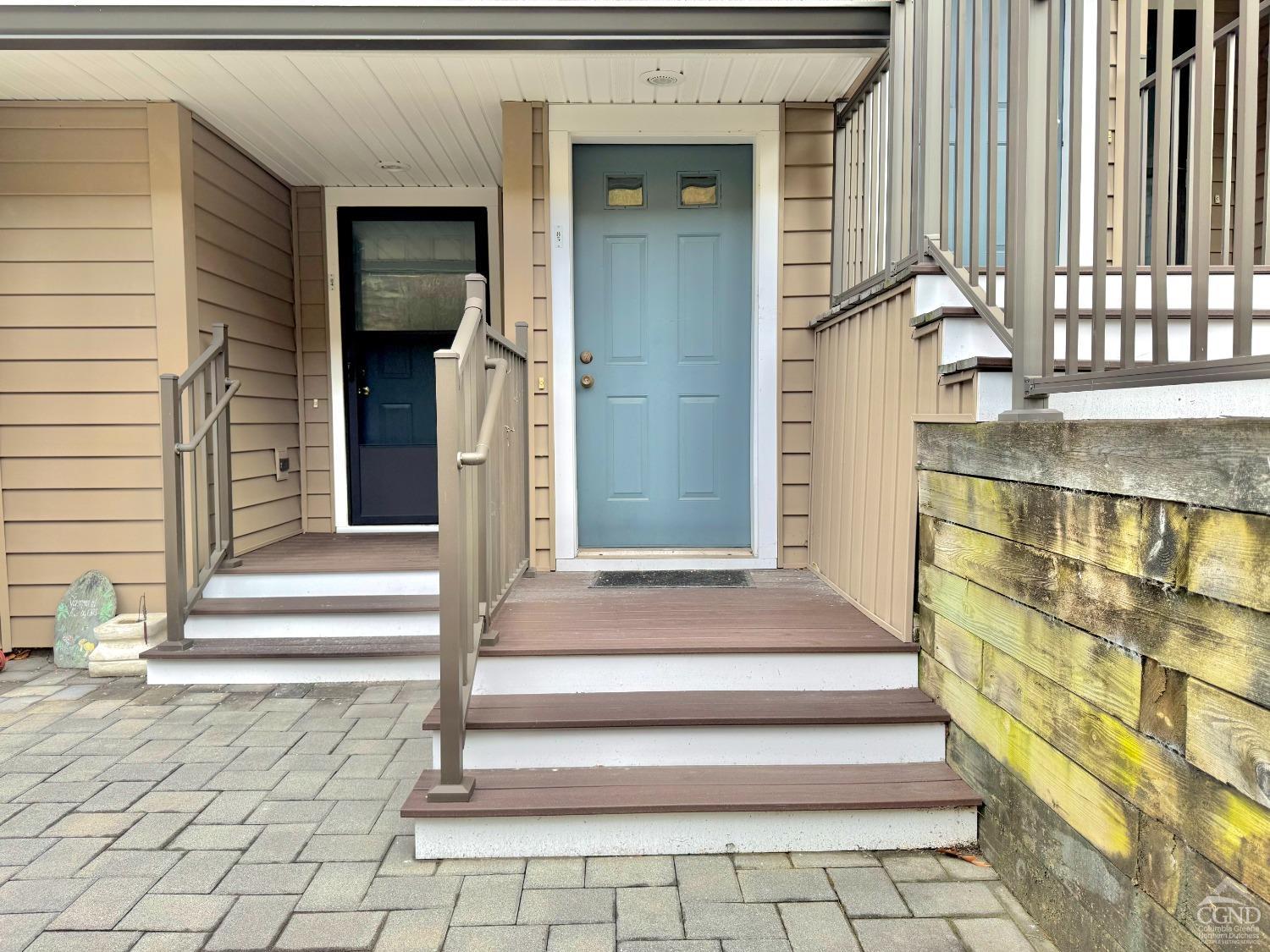 85 Riverview, Port Ewen, New York image 2