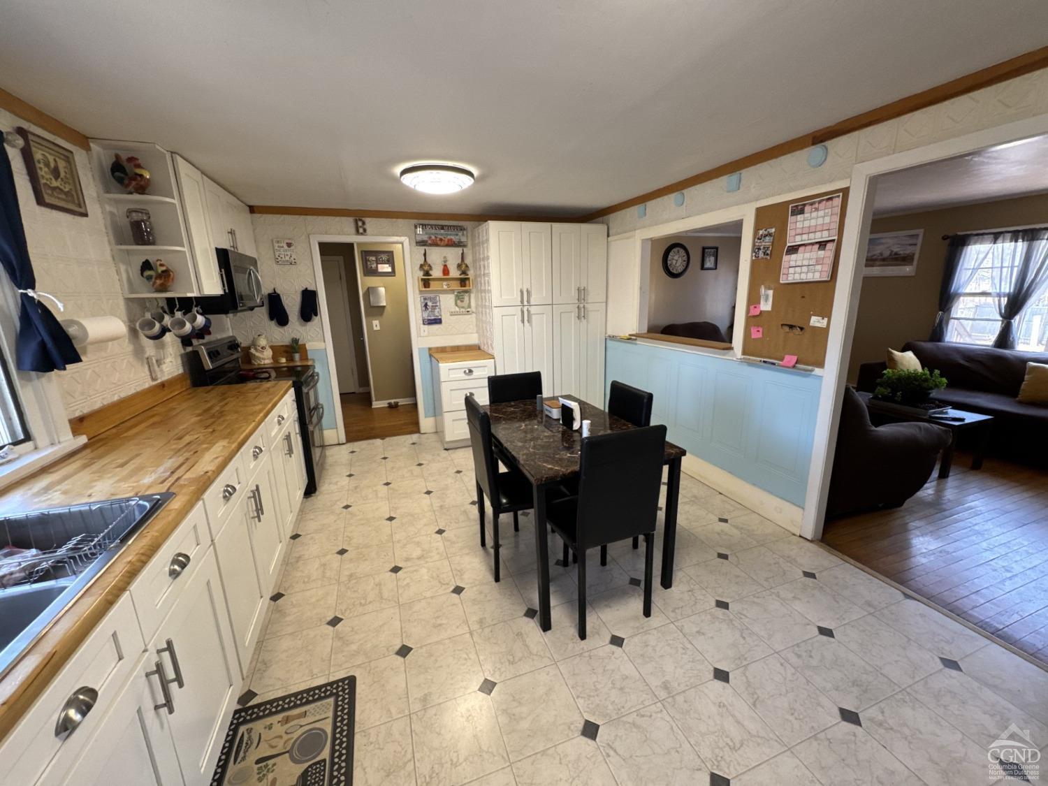 22 Bushnell Ave. Ave, Chatham, New York image 5