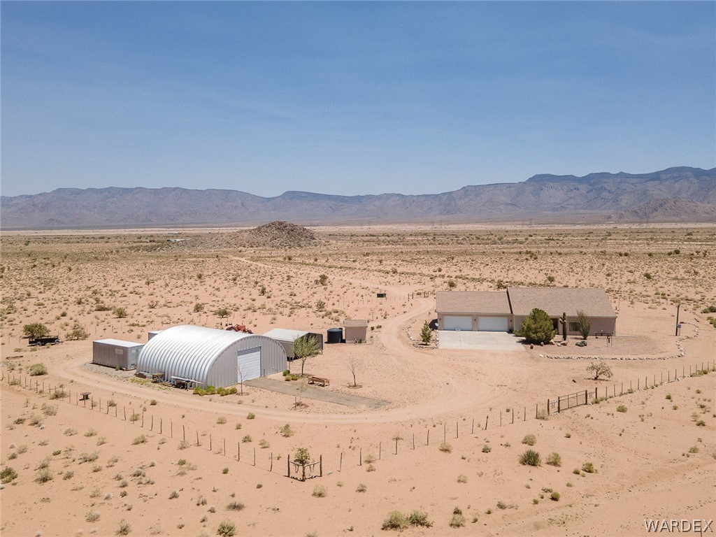 8305 E Mousley Drive