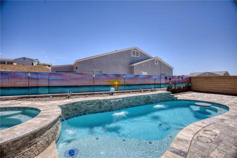 Featured picture for the property 038383