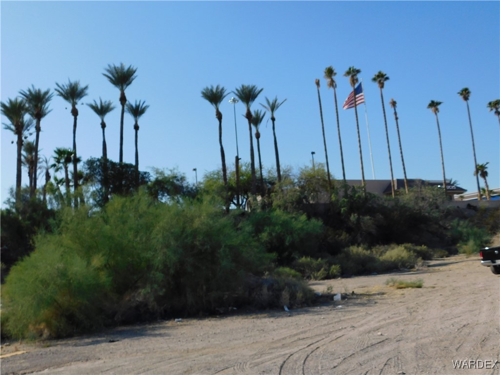 16n /20w Behind Pilot Gateway Trail