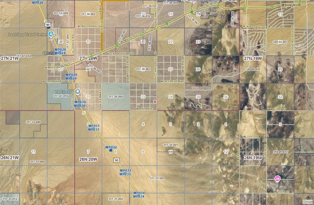 2 Lots N Hitching Post