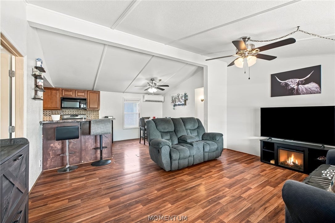 236 Tanglewood Lane
