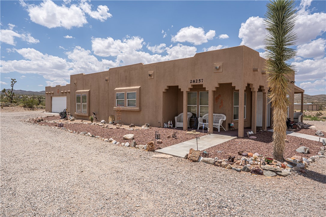 28257 N Crestview Drive