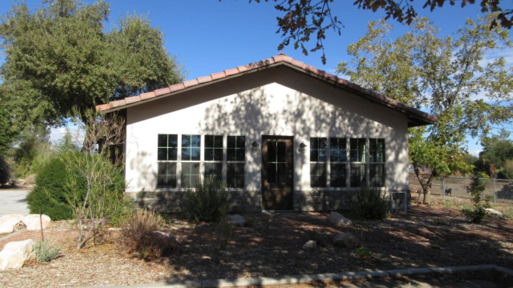 1929 E Morrow Avenue