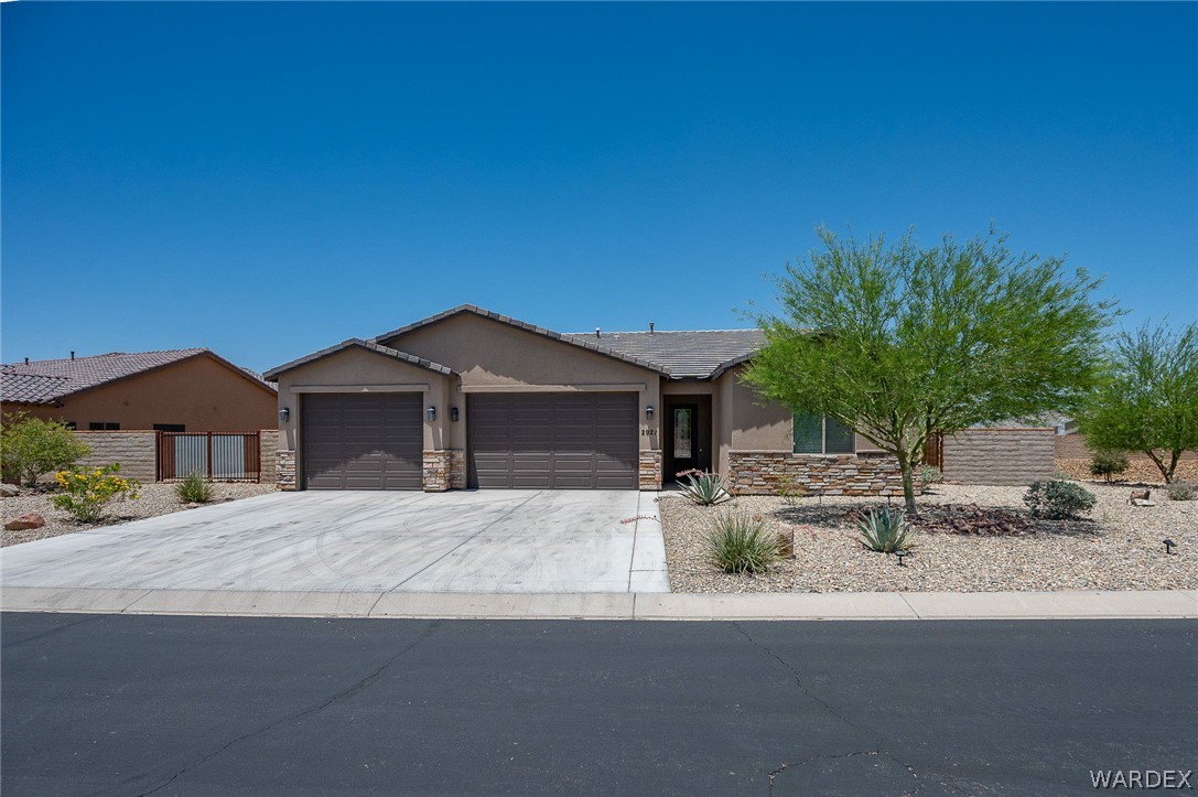 2921 Steamboat Drive