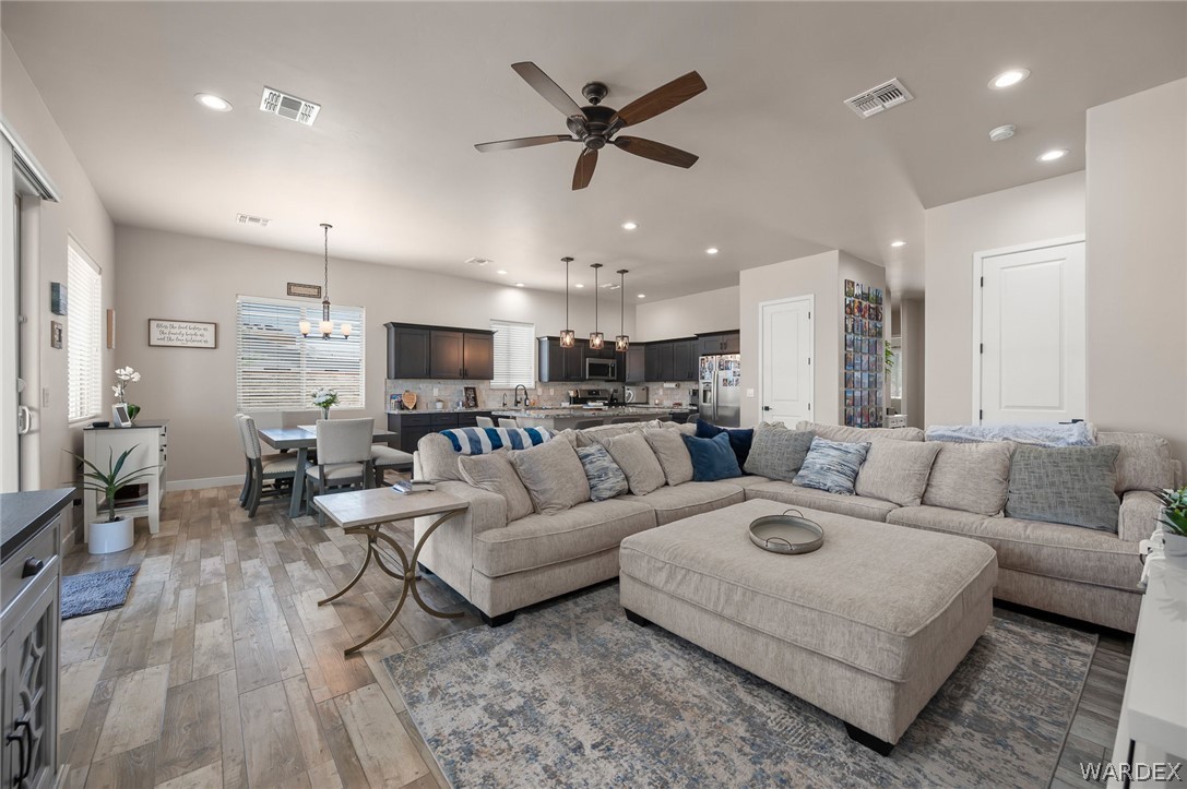 2921 Steamboat Drive