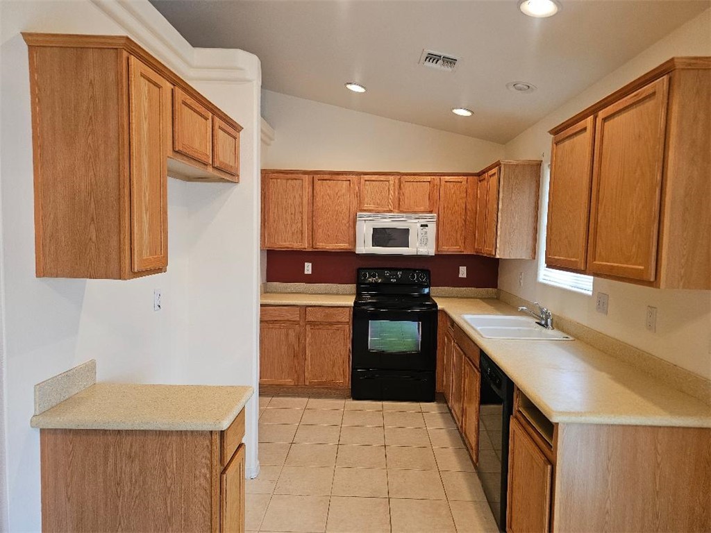 1069 S Teddy Roosevelt Rd