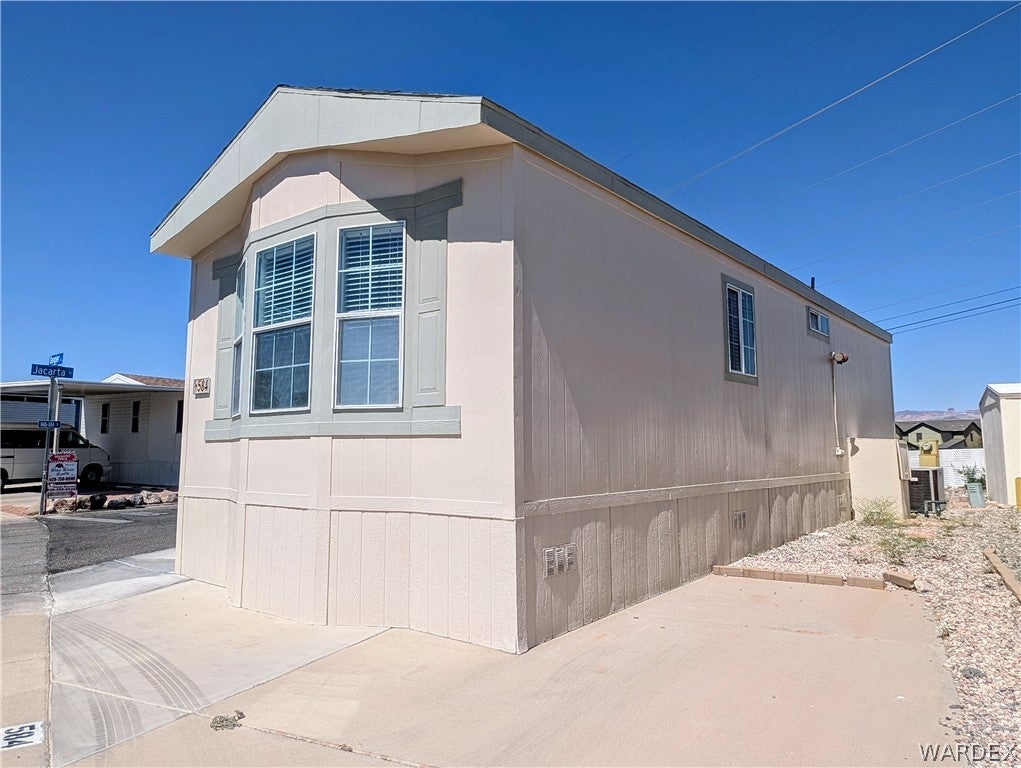 2000 Ramar Road 584