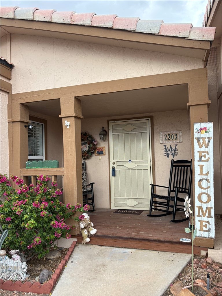2303 E Oleander Drive