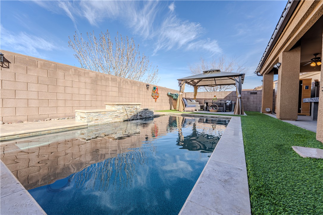 2325 Wildflower Street