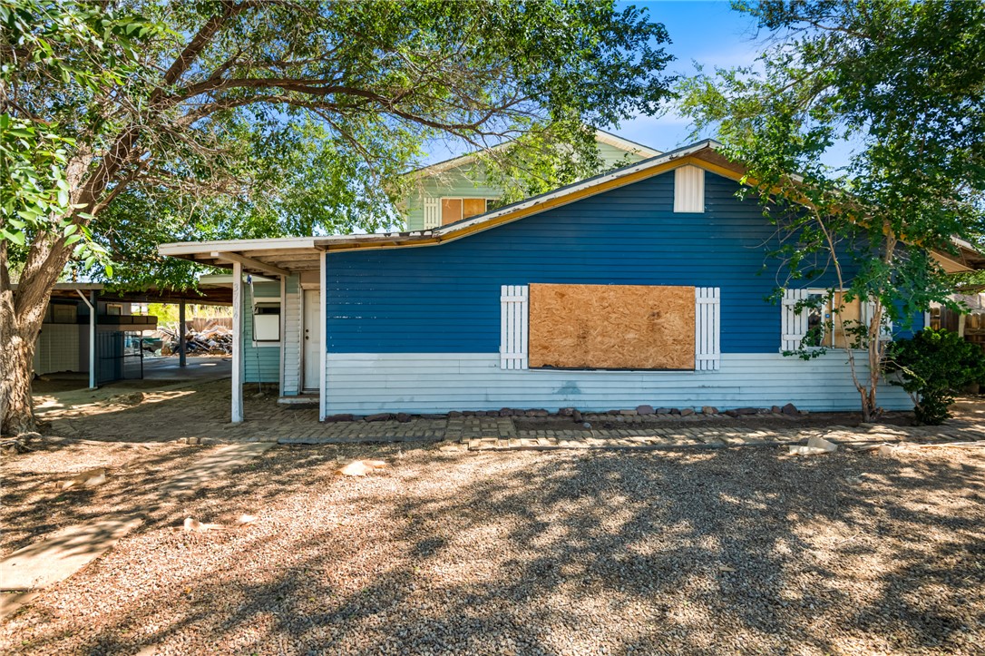 3704 E Hearne Avenue