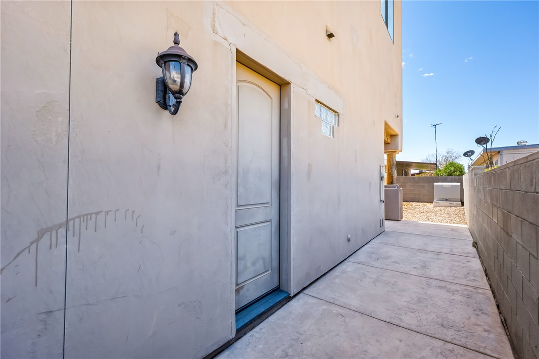 906 Riverfront Drive