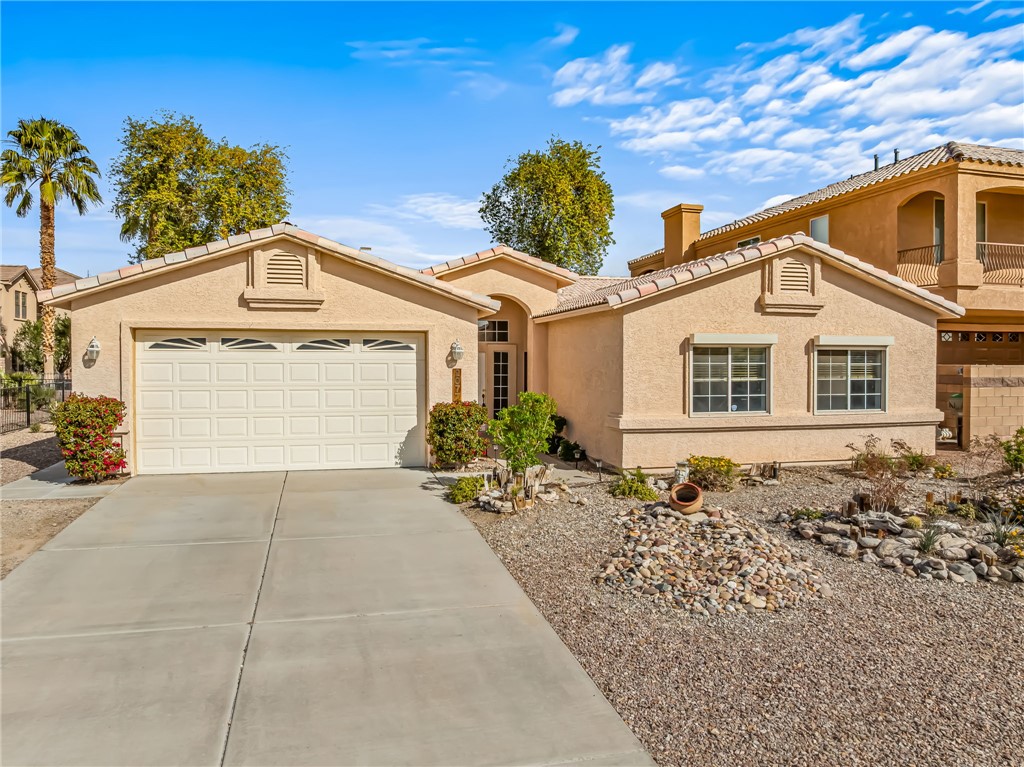 2077 E Los Lagos Drive