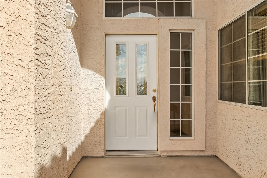 2077 E Los Lagos Drive