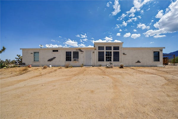 15710 S KIT CARSON RD, YUCCA, AZ 86438 - Image 164c8a13901d2cc338f970ff2ce0a95e/2002185513