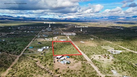 1917 S Growler Road Golden Valley AZ 86413