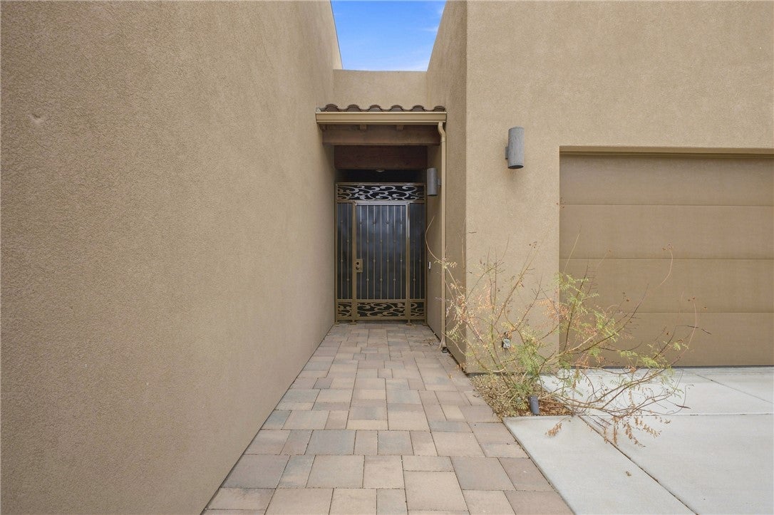 1187 Camino Cove