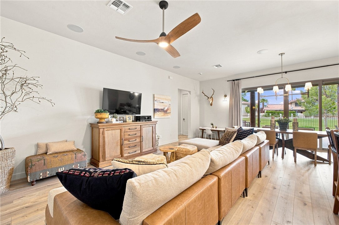 1187 Camino Cove