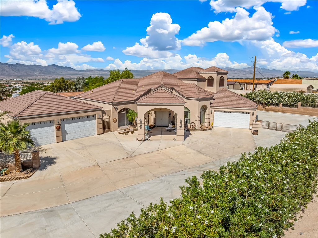 2045 E Primavera Lane