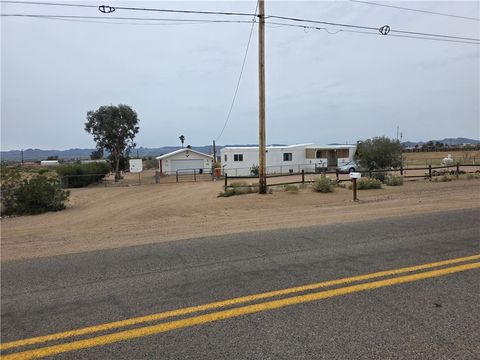 3325 N Bacobi Road Golden Valley AZ 86413