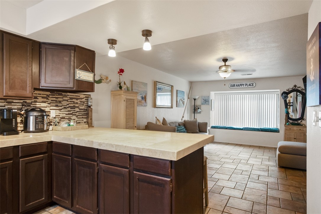 201 Riverfront Drive 24