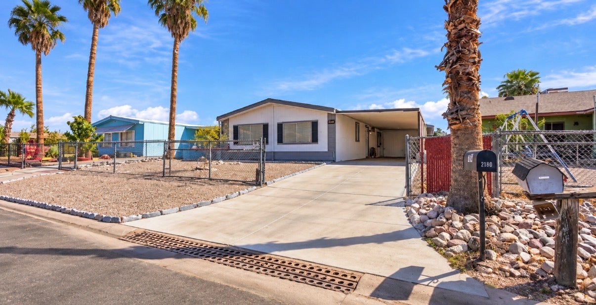 624 Roadrunner Drive