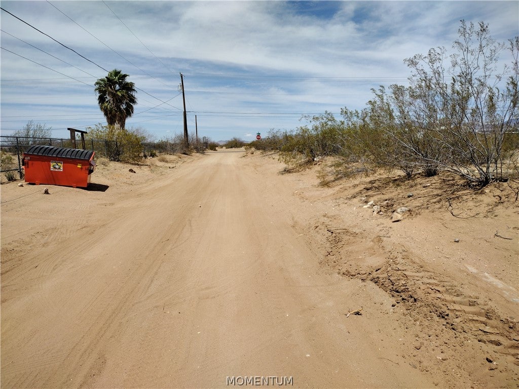 3456 N Lochiel Road
