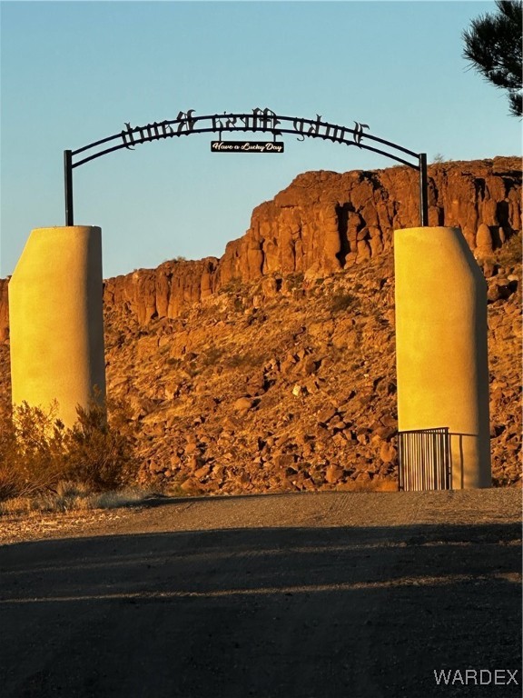 1808 N Clack Canyon Road