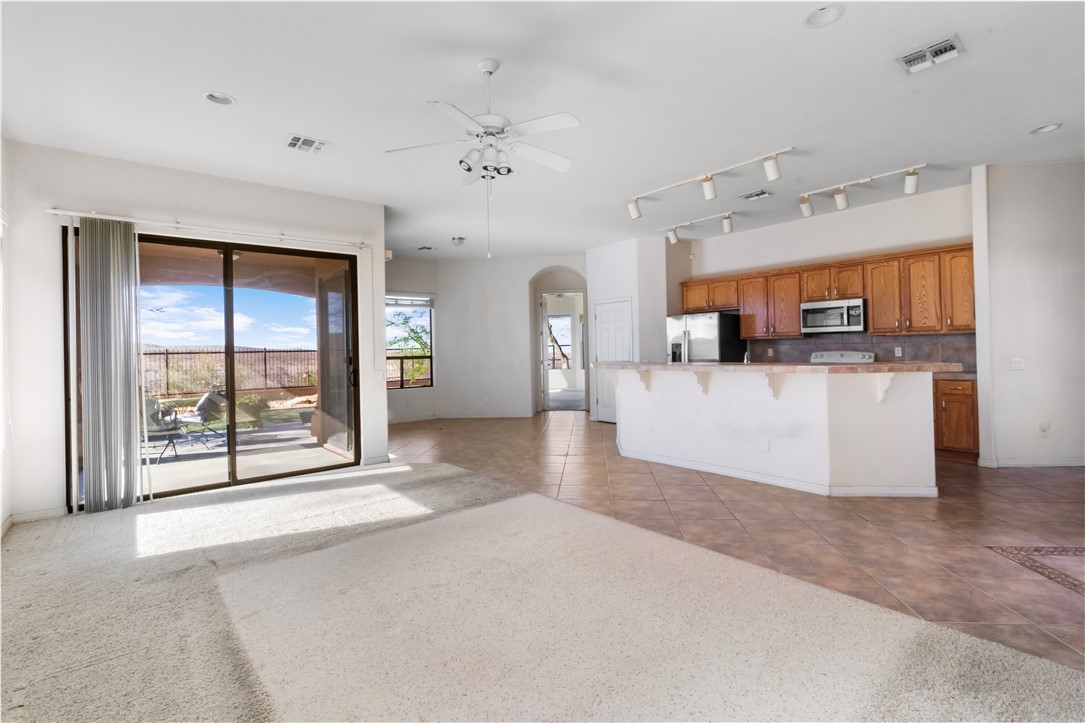 2900 Esmerelda Drive