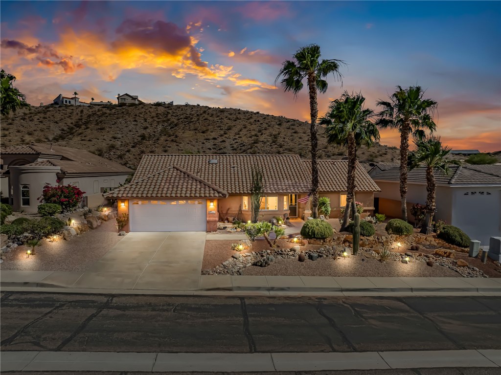 2882 Desert Trail Drive