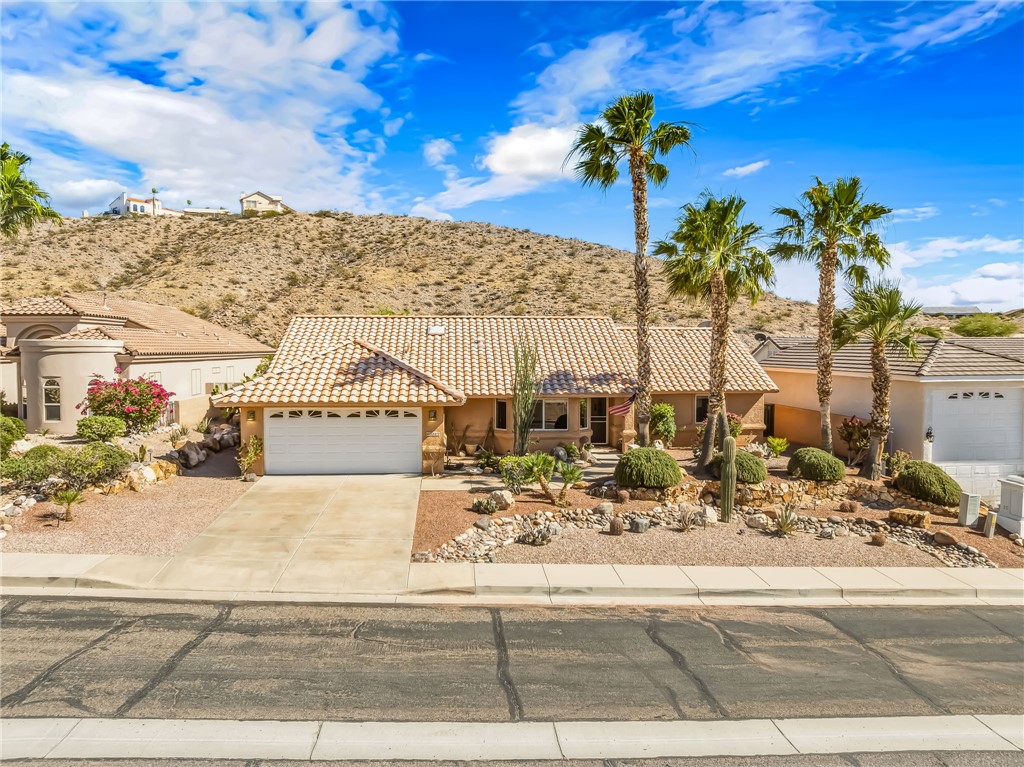 2882 Desert Trail Drive