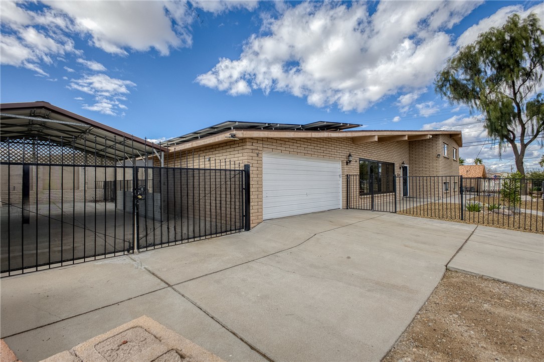 1745 Alta Vista Road