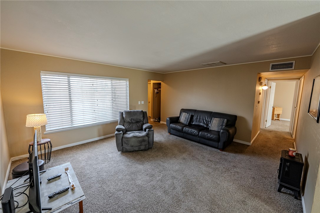 2520 E Hearne Avenue