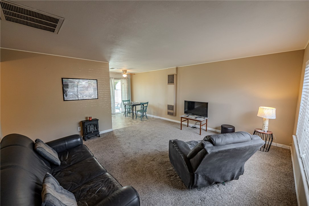 2520 E Hearne Avenue