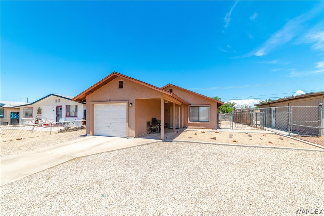 View Kingman, AZ 86401 house