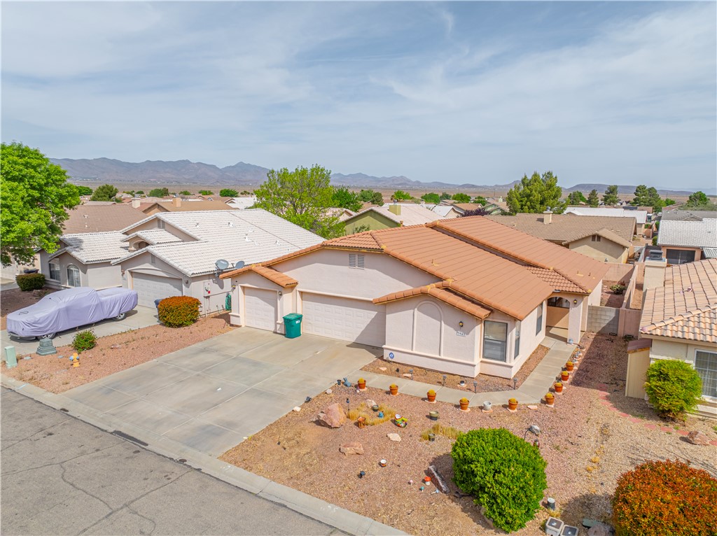 3945 E Packard Avenue