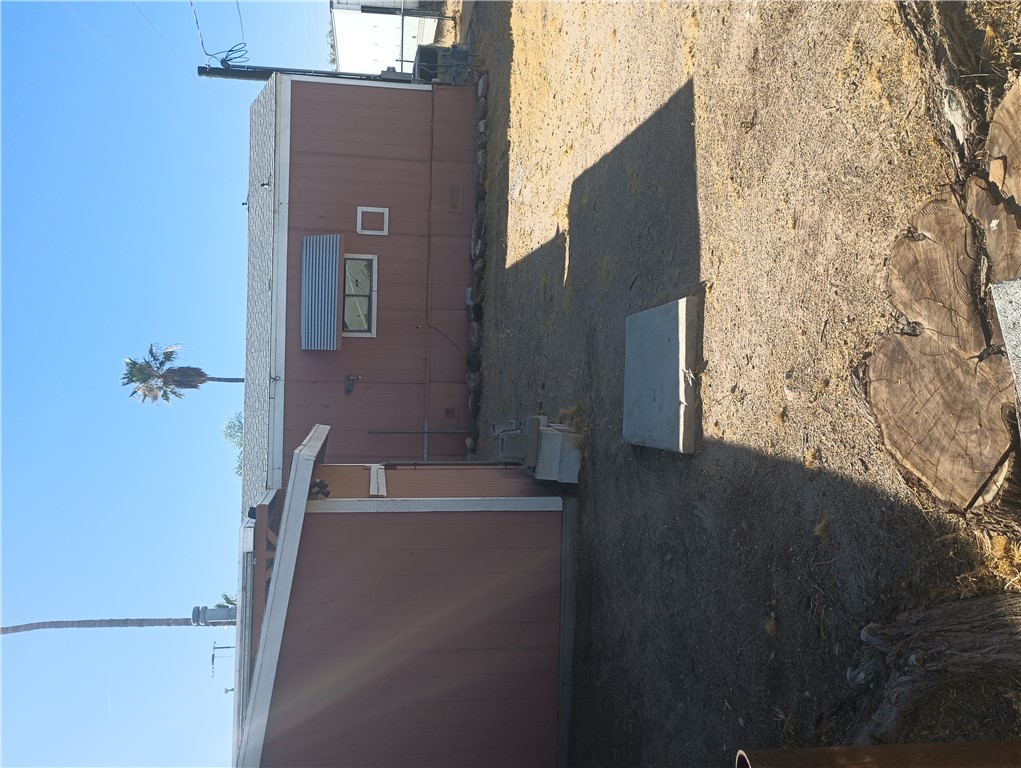 702 DAISY DR