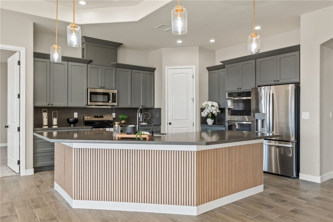 2339 Raven Court