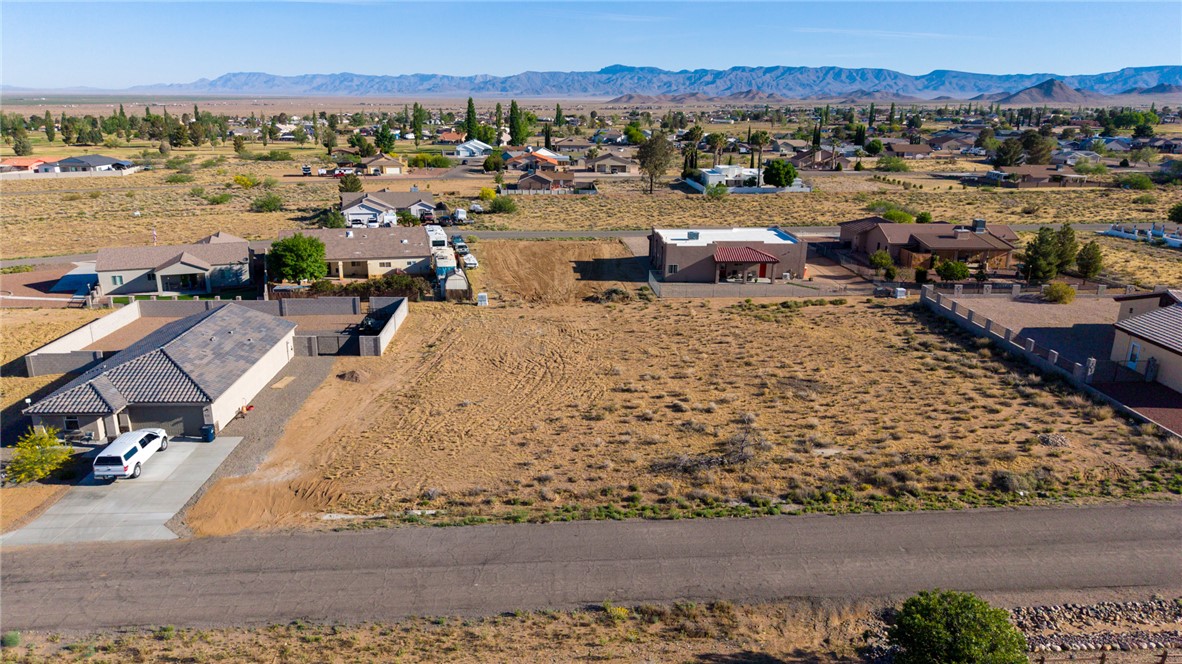 7827 E Devils Arch Drive