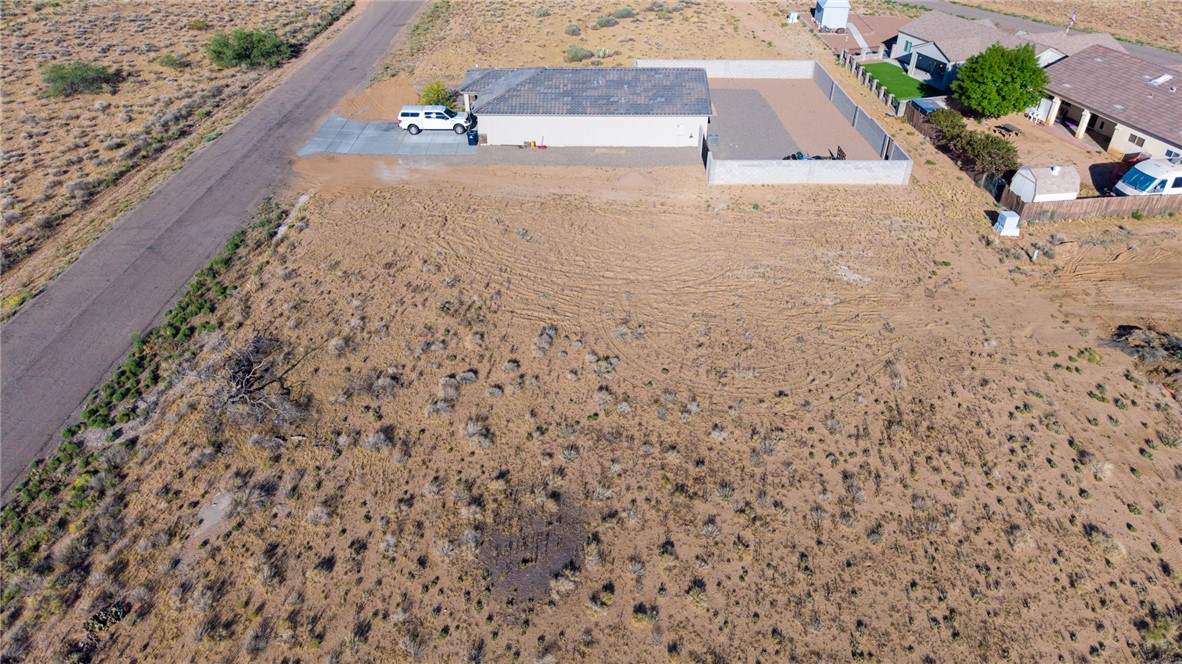 7827 E Devils Arch Drive