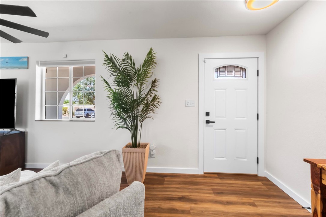 2212 E Primavera Cove