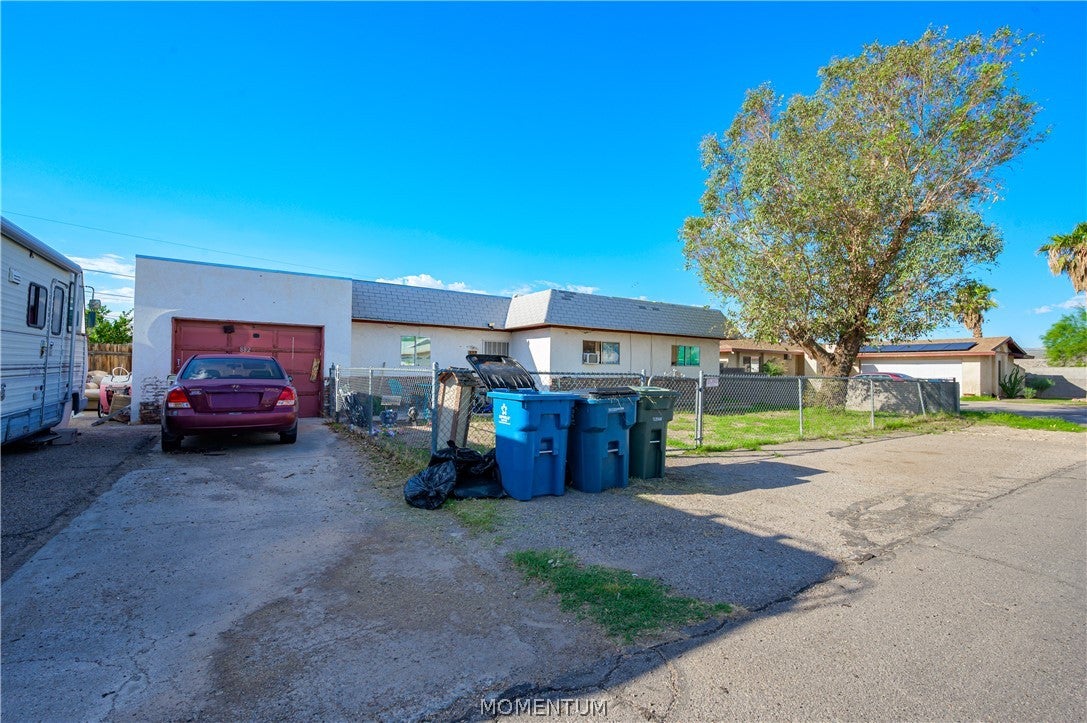 882 La Jolla Drive